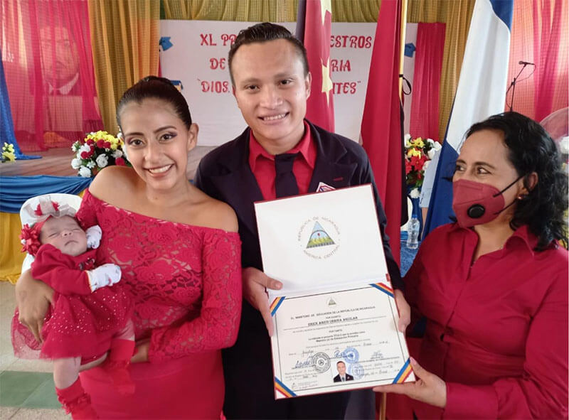 graduacion-docentes-primaria-nicaragua